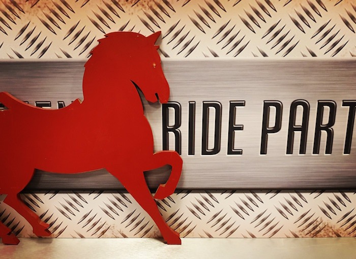 Greatest Show on Earth Horse Sign