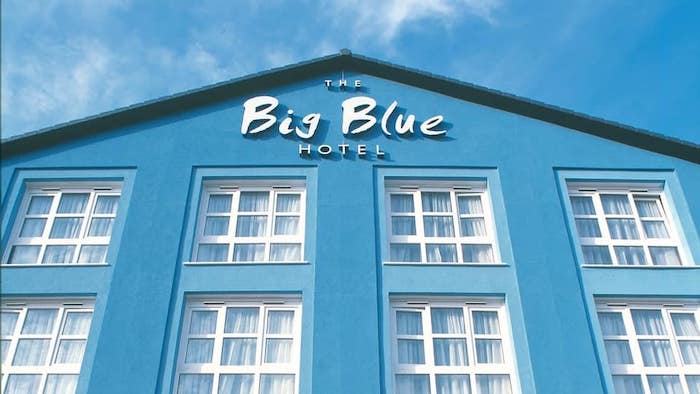 Big Blue Hotel Suite