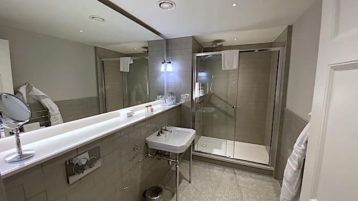 Midland Suite Bathroom