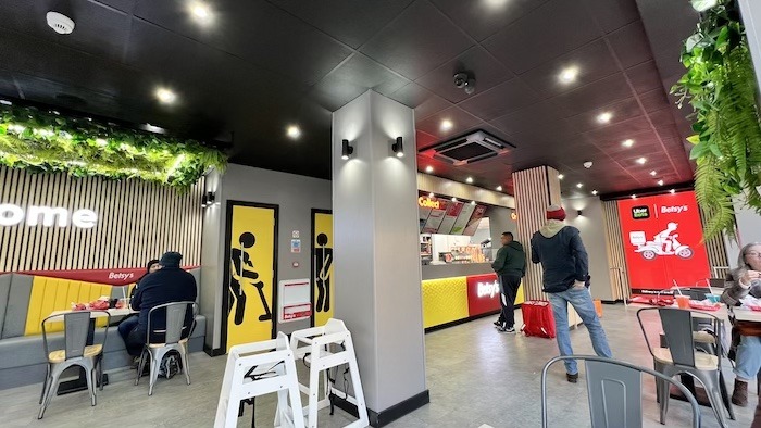 Betsy's Burger Interior