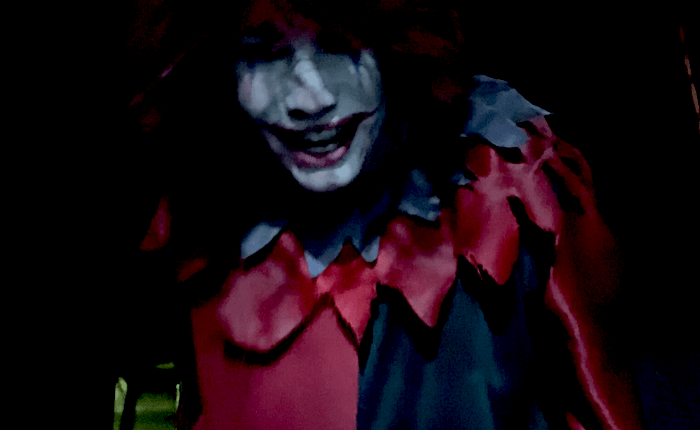 Clown in Circus of Terror Scare Maze