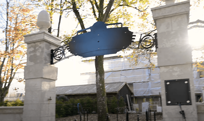 Ghostly Manor Entrance Gate