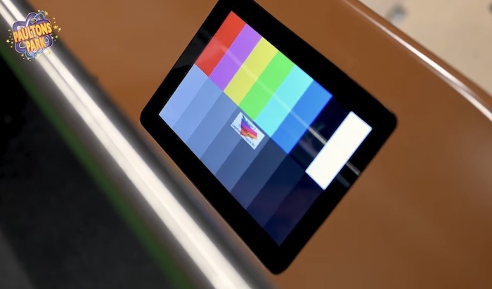 Ghostly Manor Screens