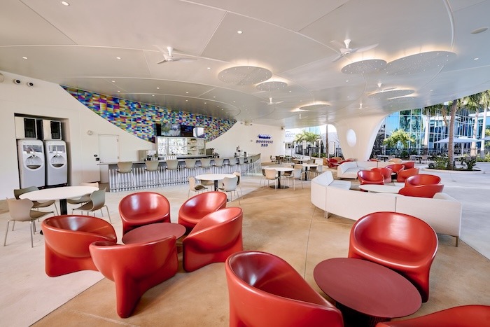 Terra Luna Moonrise Bar 