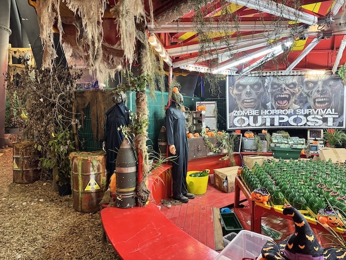 Fear Island Fantasy Island Stalls